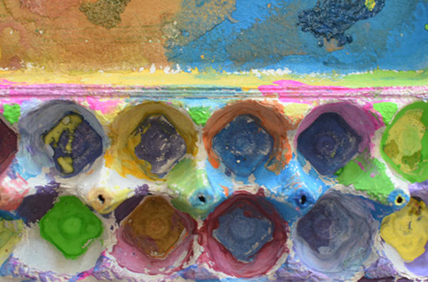 600x395 15 Easy Activities You Can Do With An Egg Carton - Egg Carton Painting