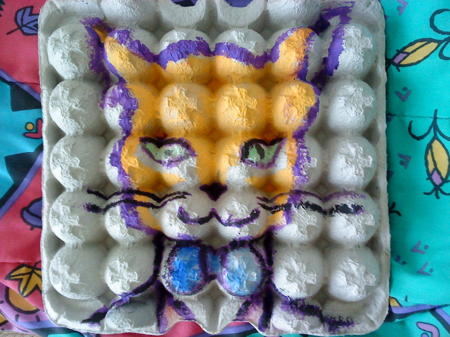 900x675 Baron Egg Carton Portrait By Inyuji - Egg Carton Painting