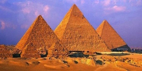 602x300 Egyptian Art Definition, Paintings, Sculptures Artist And Artworks - Egyptian Pyramids Painting