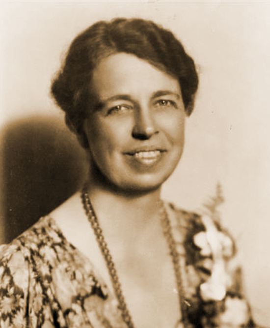 550x667 Eleanor Roosevelt And Shirley Temple Framed Photo - Eleanor Roosevelt Painting