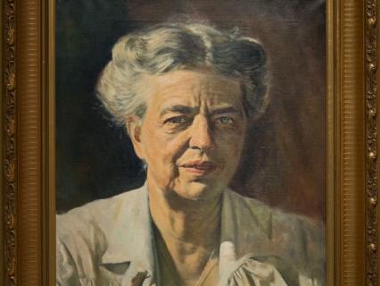 426x320 Face To Face Page 3 National Portrait Gallery - Eleanor Roosevelt Painting