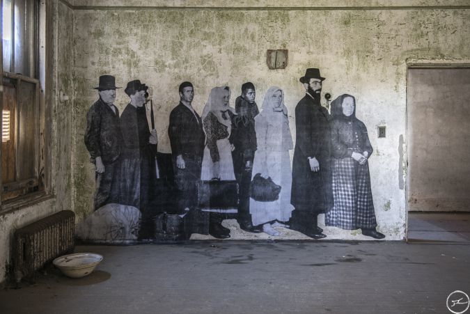 675x451 Unframed - Ellis Island Painting