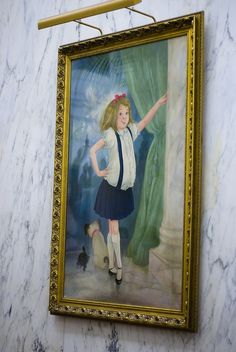 236x352 Fashion Fridays Eloise - Eloise Painting