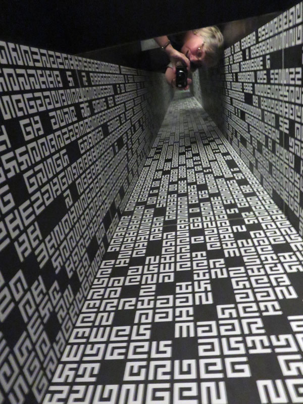 600x800 Wpc Become Part Of An Escher Painting In The Museum In Den Haag - Escher Painting