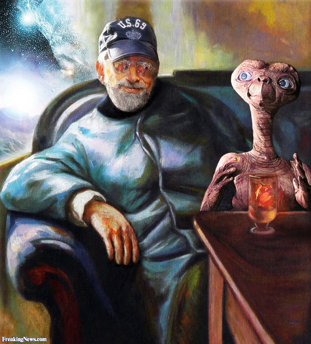 1000x1106 Steven Spielberg With E.t. Painting Pictures - Et Painting