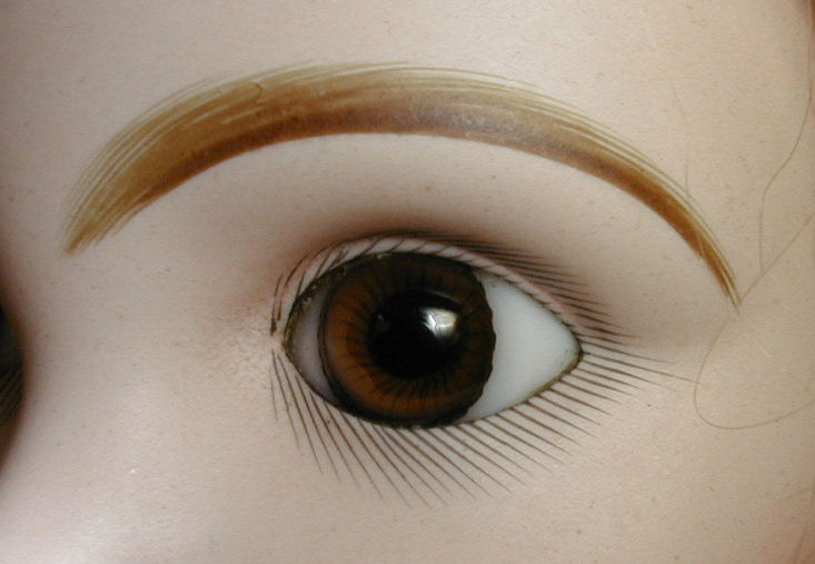 733x507 Porcelain Dolls Painting Picture - Eyelash Painting