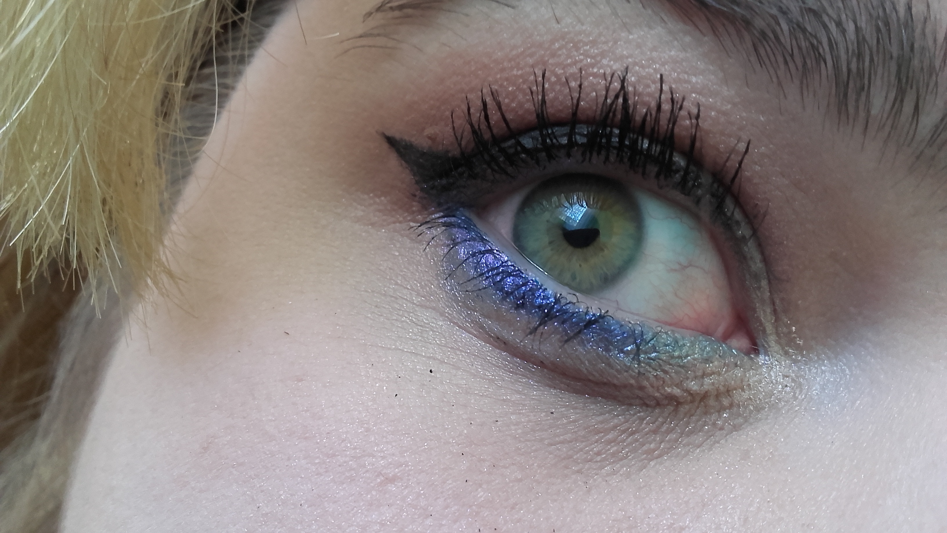 3264x1836 Free Images Girl, Color, Paint, Blue, Lady, Makeup, Eyebrow - Eyelid Painting