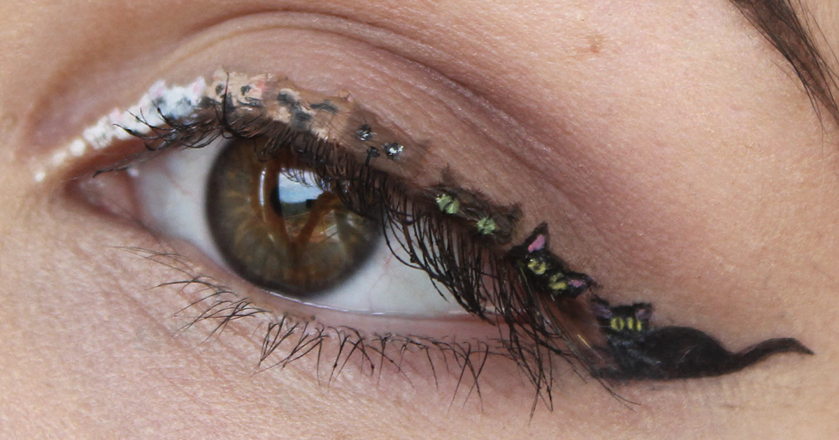 1200x630 Makeup For Ants I Create Tiny Paintings On My Eyes Bored Panda - Eyelid Painting