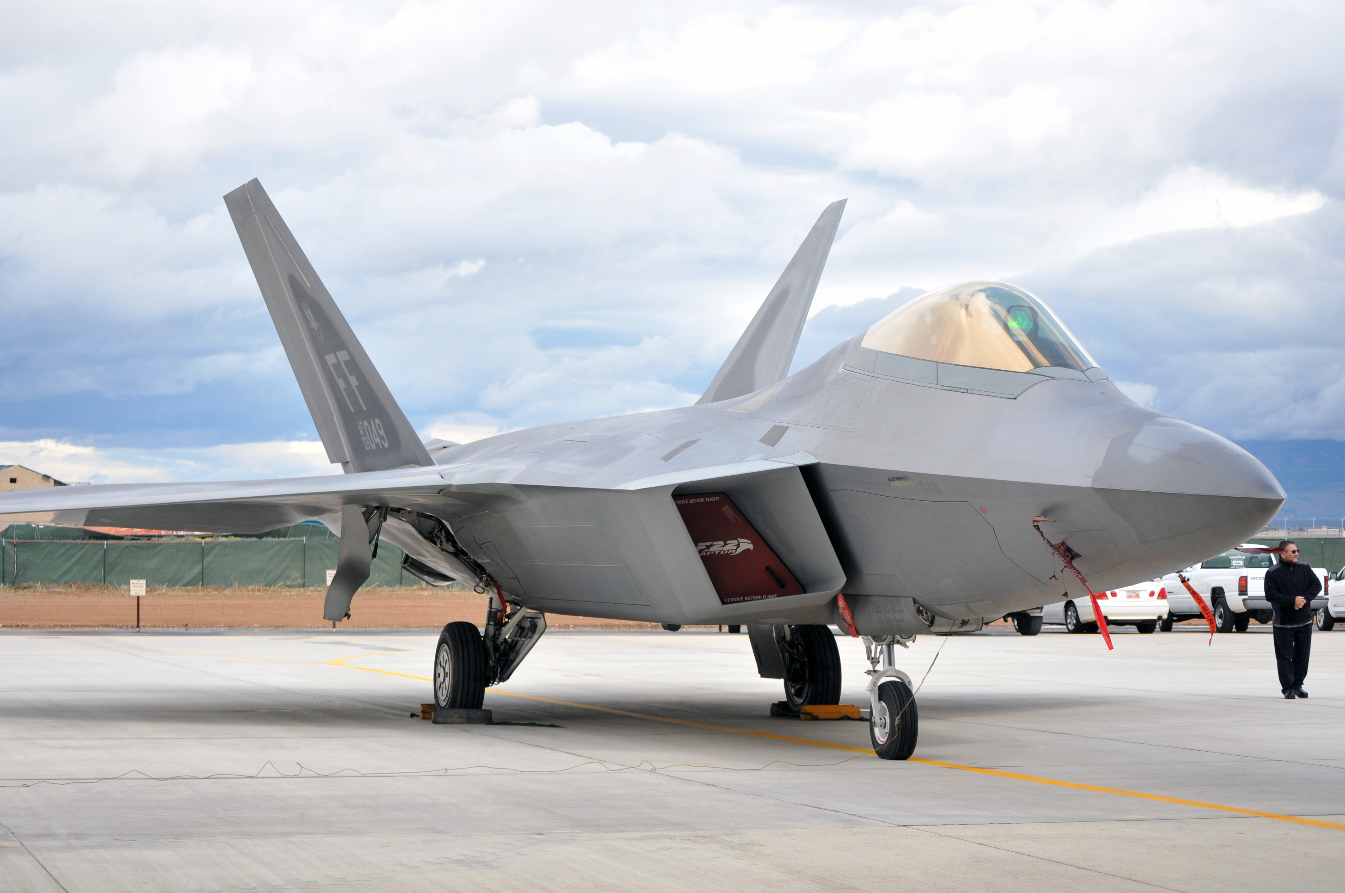 4288x2848 Army Corps Built F 22 Facility Opens - F 35 Painting