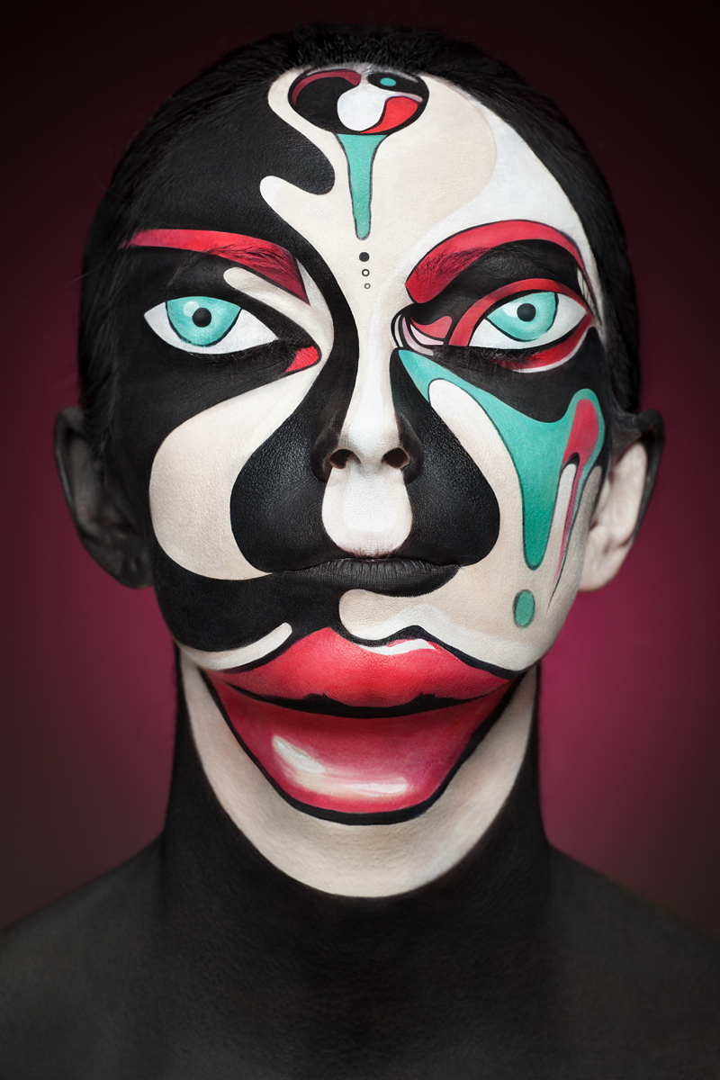 800x1200 Faces Of Models Transformed Into 2d Images With Face Paint Colossal - Face Mask Painting