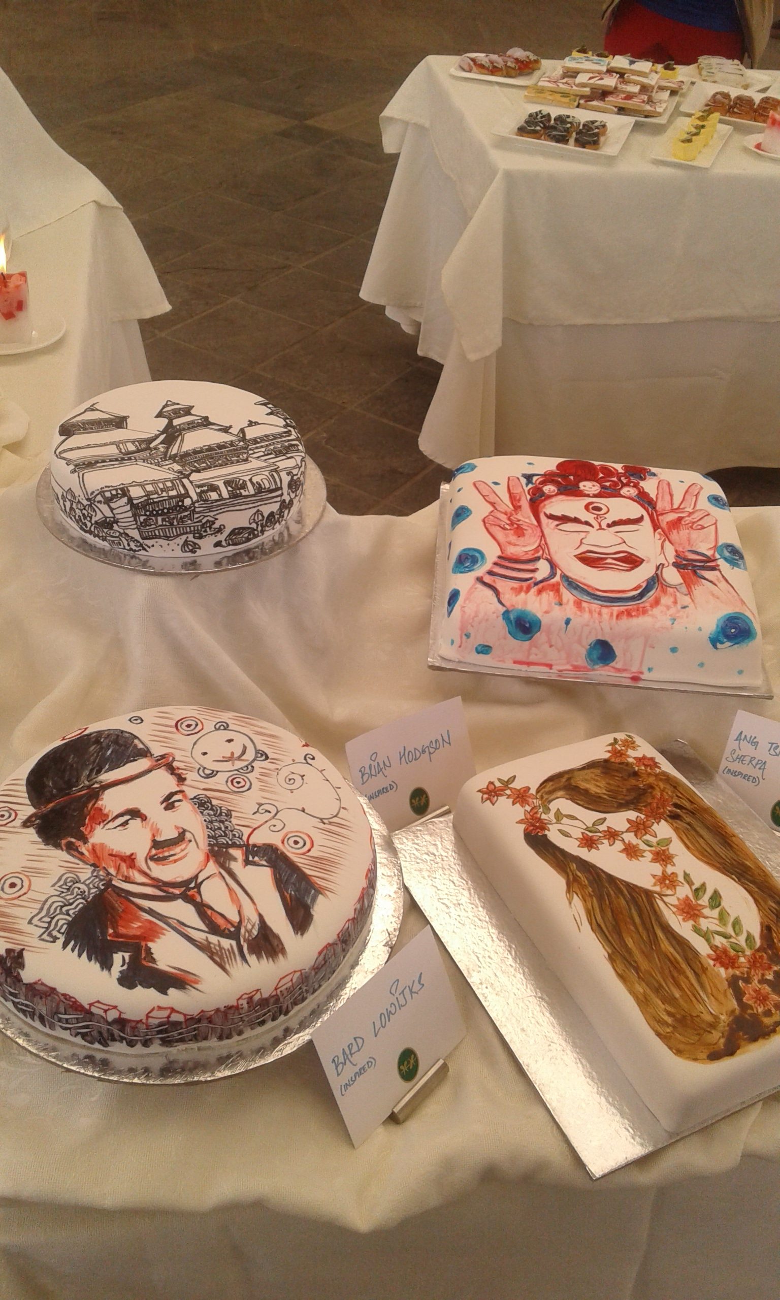 1536x2560 Hand Painted Cakes, Cookies Enthrall Food, Art Enthusiasts - Famous Cake Painting