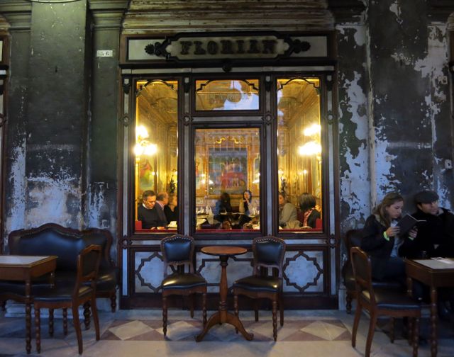 640x504 Worlds Most Famous Cafe Or Coffee Shop . - Famous Coffee Shop Painting