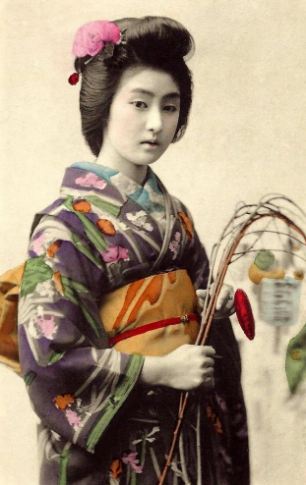306x485 Memories A Geisha Stunning Images Reveal The Beauty One - Famous Geisha Painting