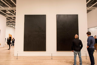 320x214 The Current Season Frank Stella, A Retrospective Exhibition - Famous Square Painting