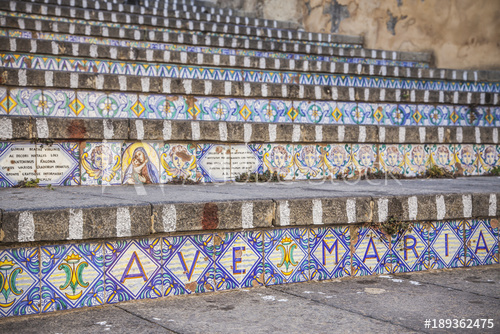 500x334 Caltagirone - Famous Staircase Painting