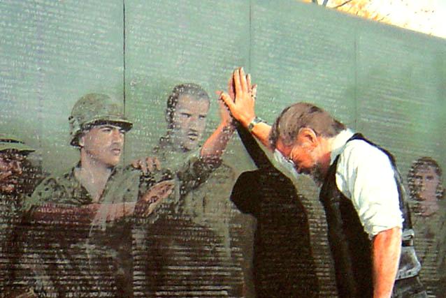 638x427 Viet Nam Wall Painting Lacquer Paintings Vietnam Veterans Memorial - Famous Vietnam Wall Painting