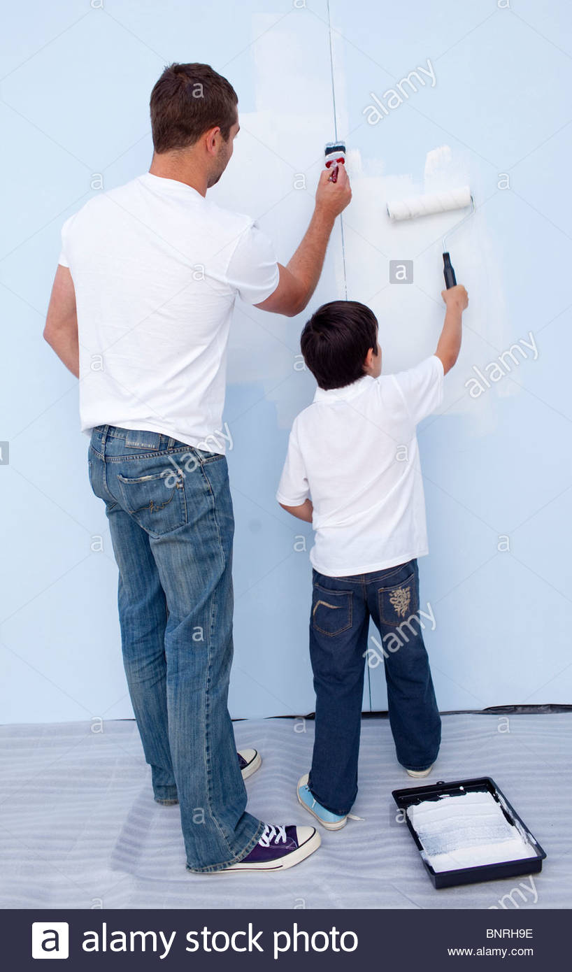 818x1390 Father And Son Painting A Wall Stock Photo 30636634 - Father And Son Painting