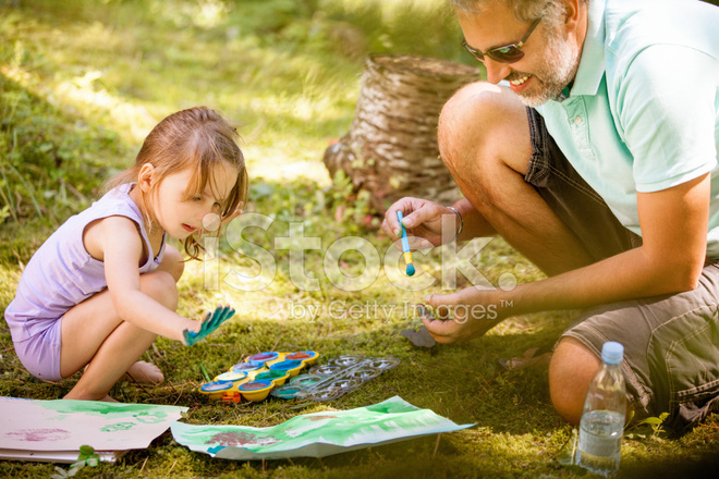 660x440 Father And Daughter Painting Stock Photos - Father Daughter Painting
