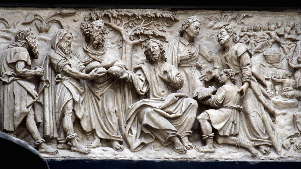 1000x564 Five Loaves, Two Fish, One Messiah Lessons On God's Plan - Feeding The 5000 Painting