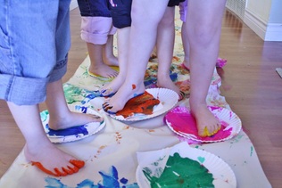 316x211 Hilary's Home Daycare Amp Preschool - Feet Painting