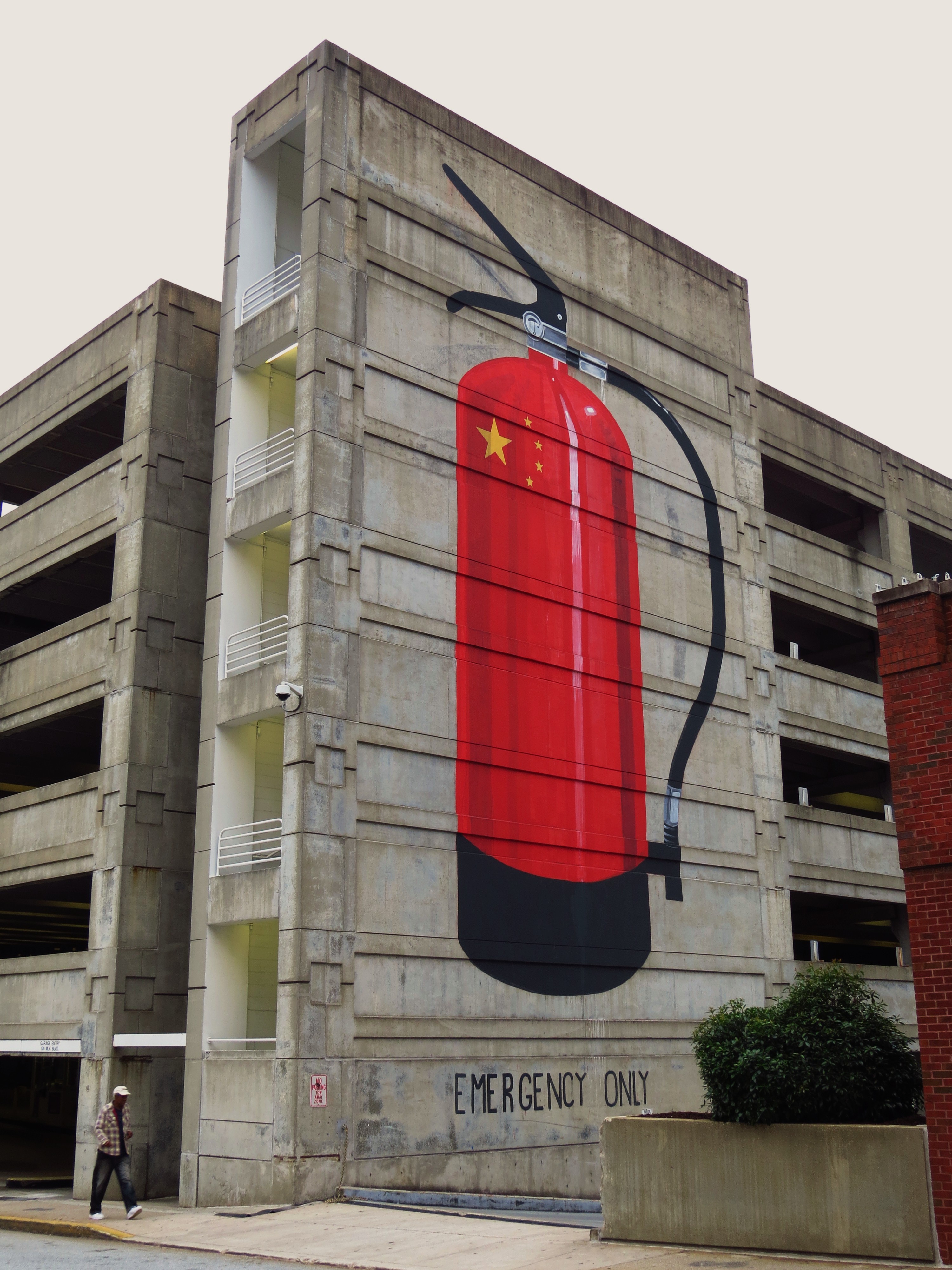 3000x4000 Atlanta Street Art Fire Extinguisher By Escif Tokidoki - Fire Extinguisher Painting