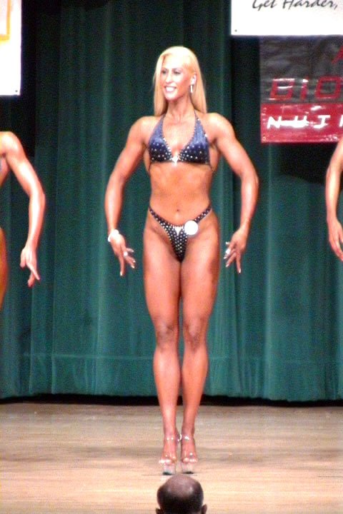 480x720 How To Paint Yourself For Your Fitness Or Figure Competition! - Fitness Painting