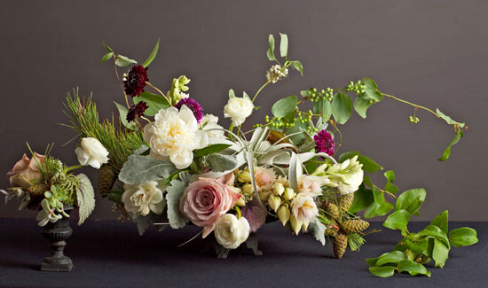 550x325 The Art Of Arranging Flowers Traditional Home - Flower Arrangement Painting