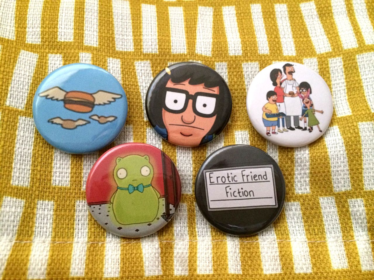 1280x960 Check Out This Awesome Set Of Five 1.25 Bob's Burgers Buttons - Flying Burger Painting