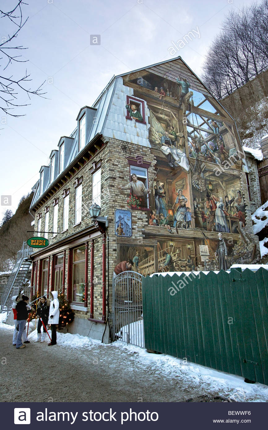 866x1390 Building In Old Town Of Quebec City With Trompe L' Oeil' Painting - Fool The Eye Painting