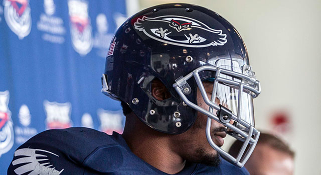 640x350 Helmet Hustle A Look - Football Helmet Painting