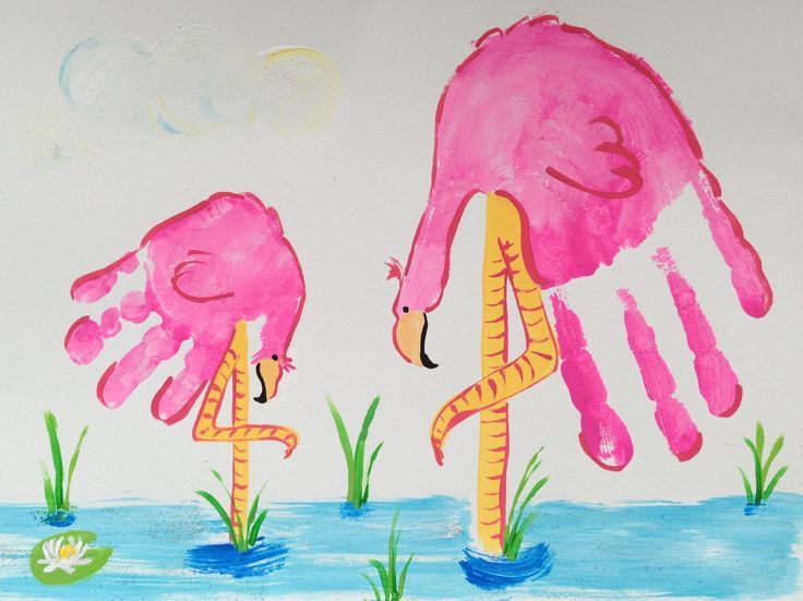 736x551 Flamingo Handprint Craft For Kids. Arte Flamingo - Footprint Painting