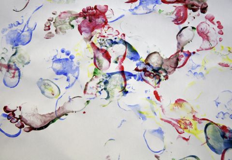 480x330 Bloggy Style - Footprint Painting