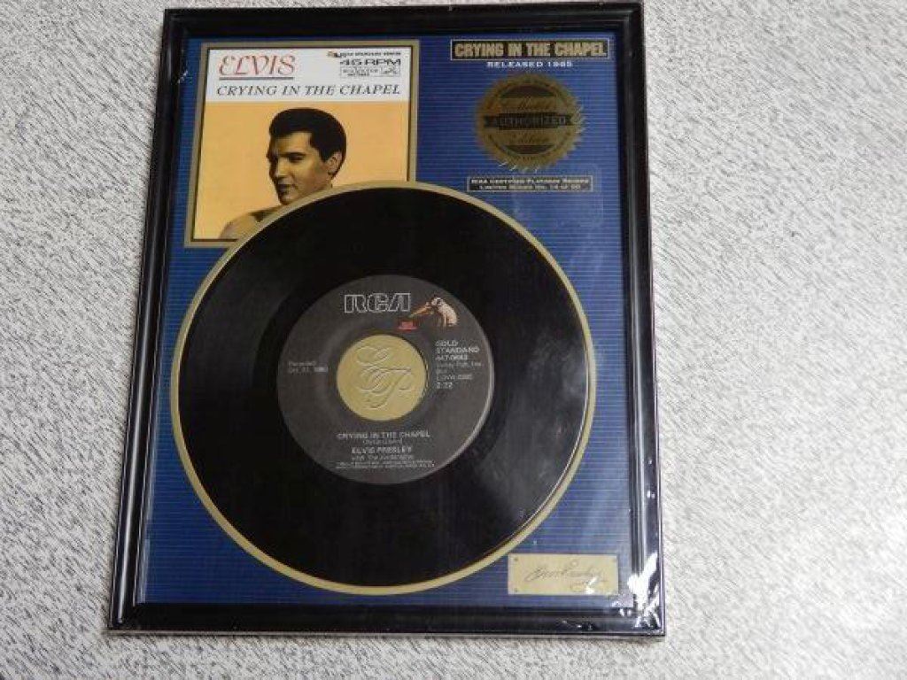 1024x768 Lot Of 2 Elvis Presley Pictures Framed 45 Rpm Record Framed Four - Four Of A Kind Painting