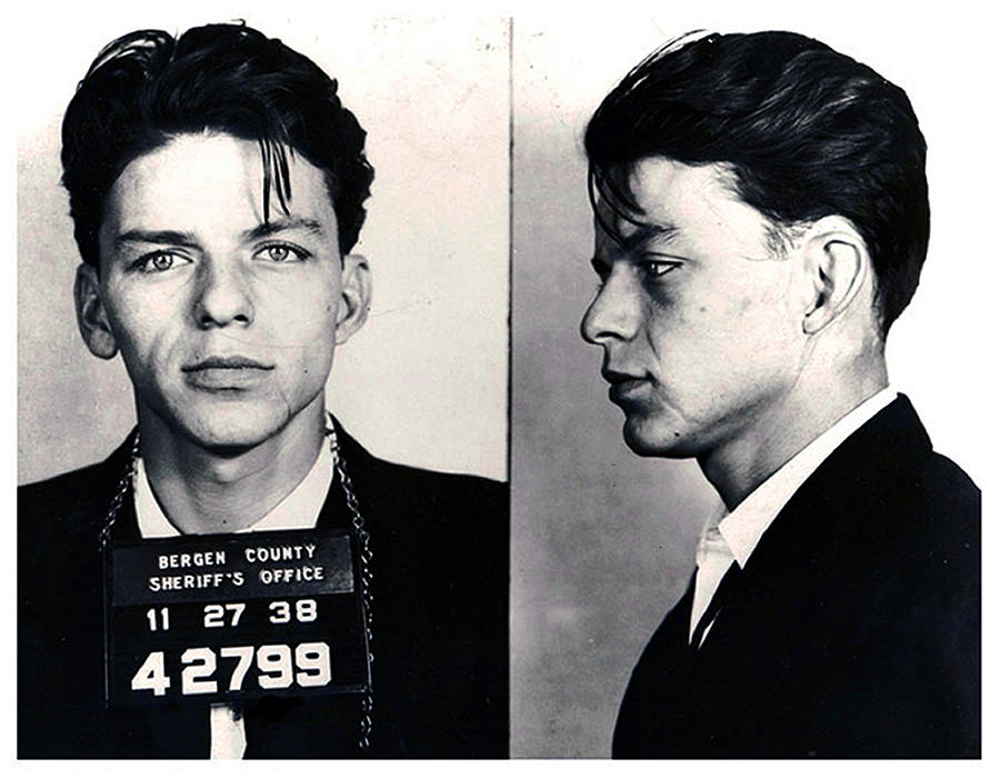 900x700 Frank Sinatra Mug Shot Horizontal Painting By Tony Rubino - Frank Sinatra Painting