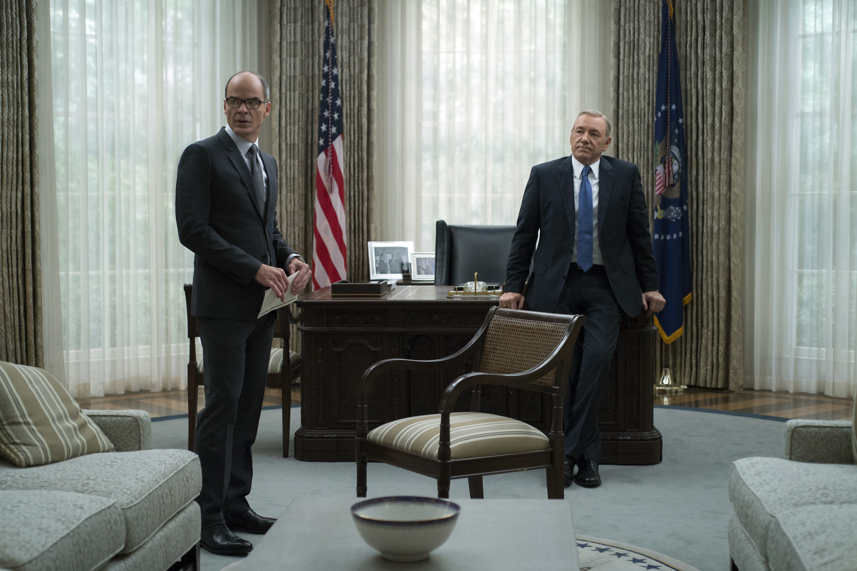 3600x2400 House Of Cards Set Design And Filming Locations Photos - Frank Underwood Painting