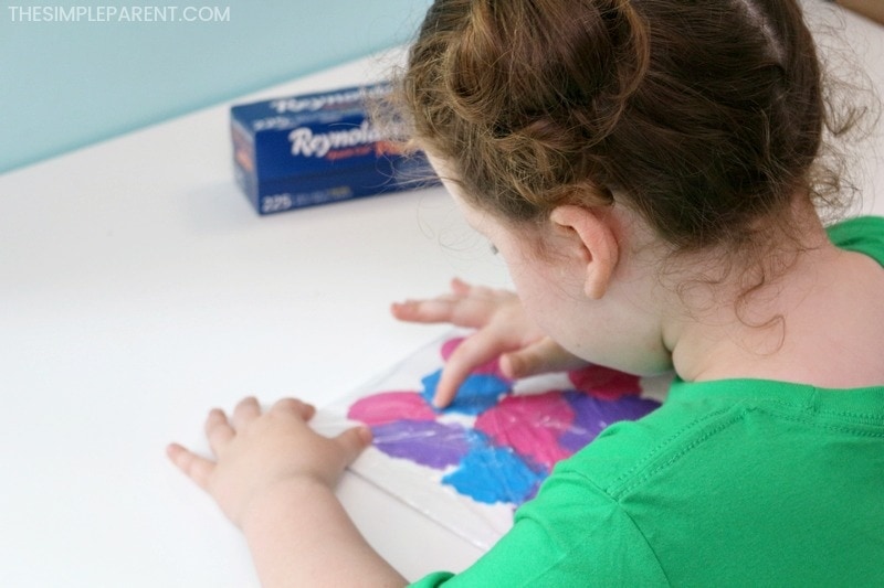 800x533 Mess Free Painting For Toddlers = Gorgeous Art! The Simple Parent - Free Painting For Toddlers