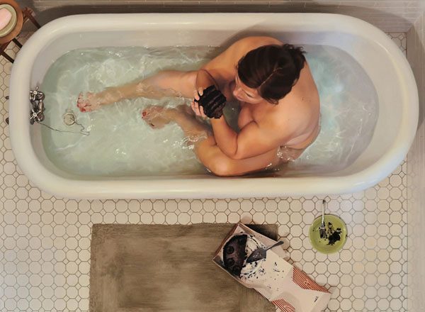 600x440 Girl In Bath Eating Food - Frida Kahlo Bathtub Painting