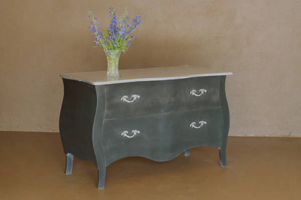 600x399 Best Paints To Use For Furniture - Furniture Painting