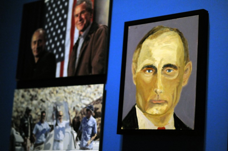 800x531 George W. Bush Displays His Paintings Of World Leaders - George Bush Painting
