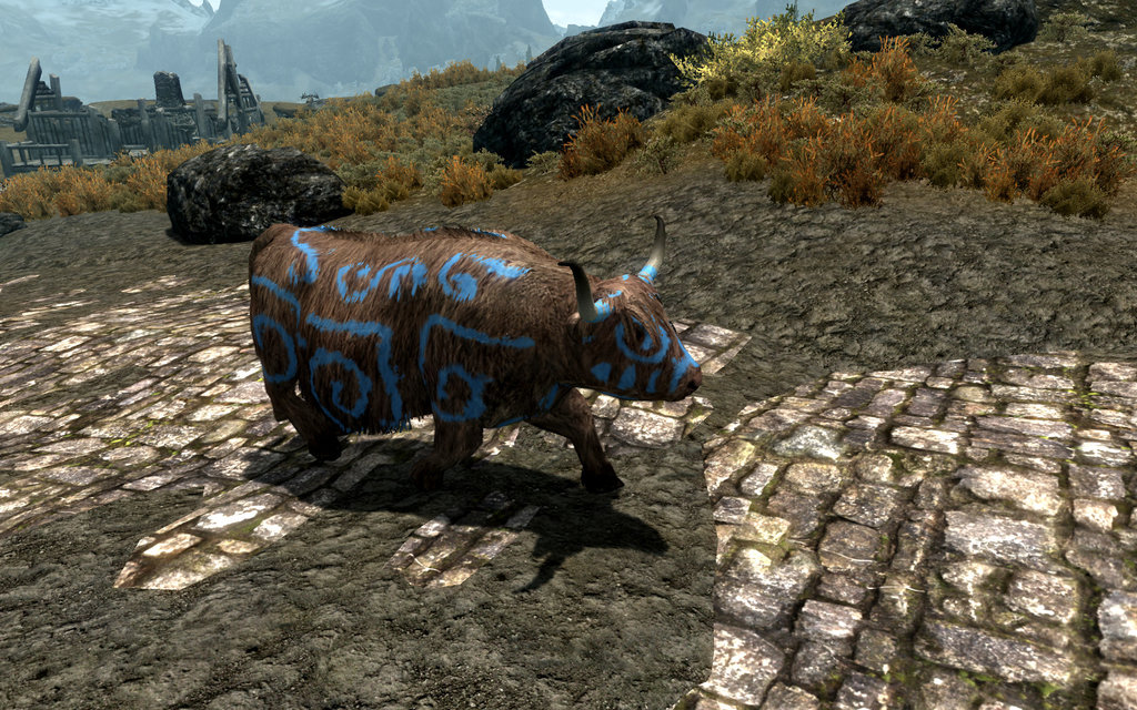 1024x640 Painted Blue Giant Nordic Cow By 034391 - Giant Cow Painting