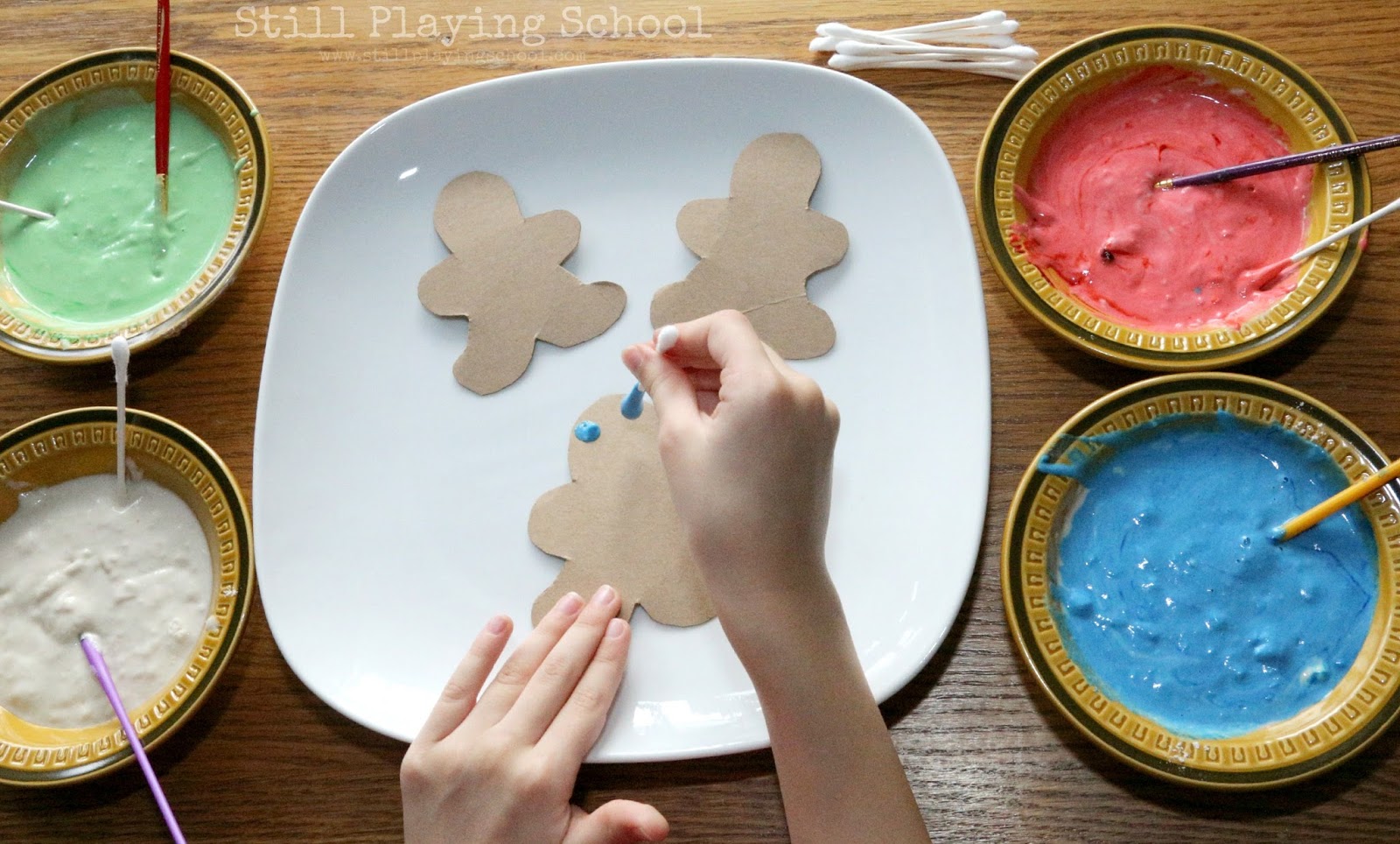 1600x964 Microwave Puffy Paint Gingerbread Men Still Playing School - Gingerbread Painting