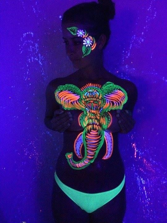 540x720 Video And Photos Of Locally Famous - Glow Art Painting