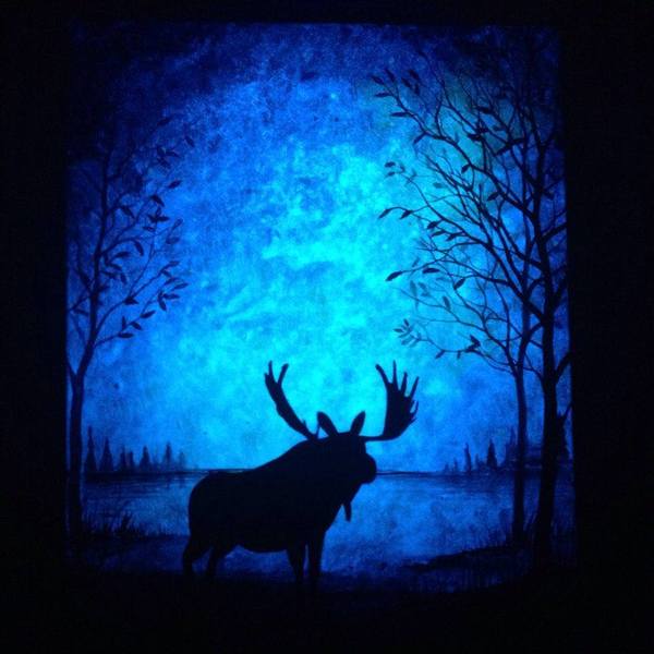 600x600 Step By Step Guide To Paint A Glowing Jellyfish On Canvas (With - Glow In The Dark Painting