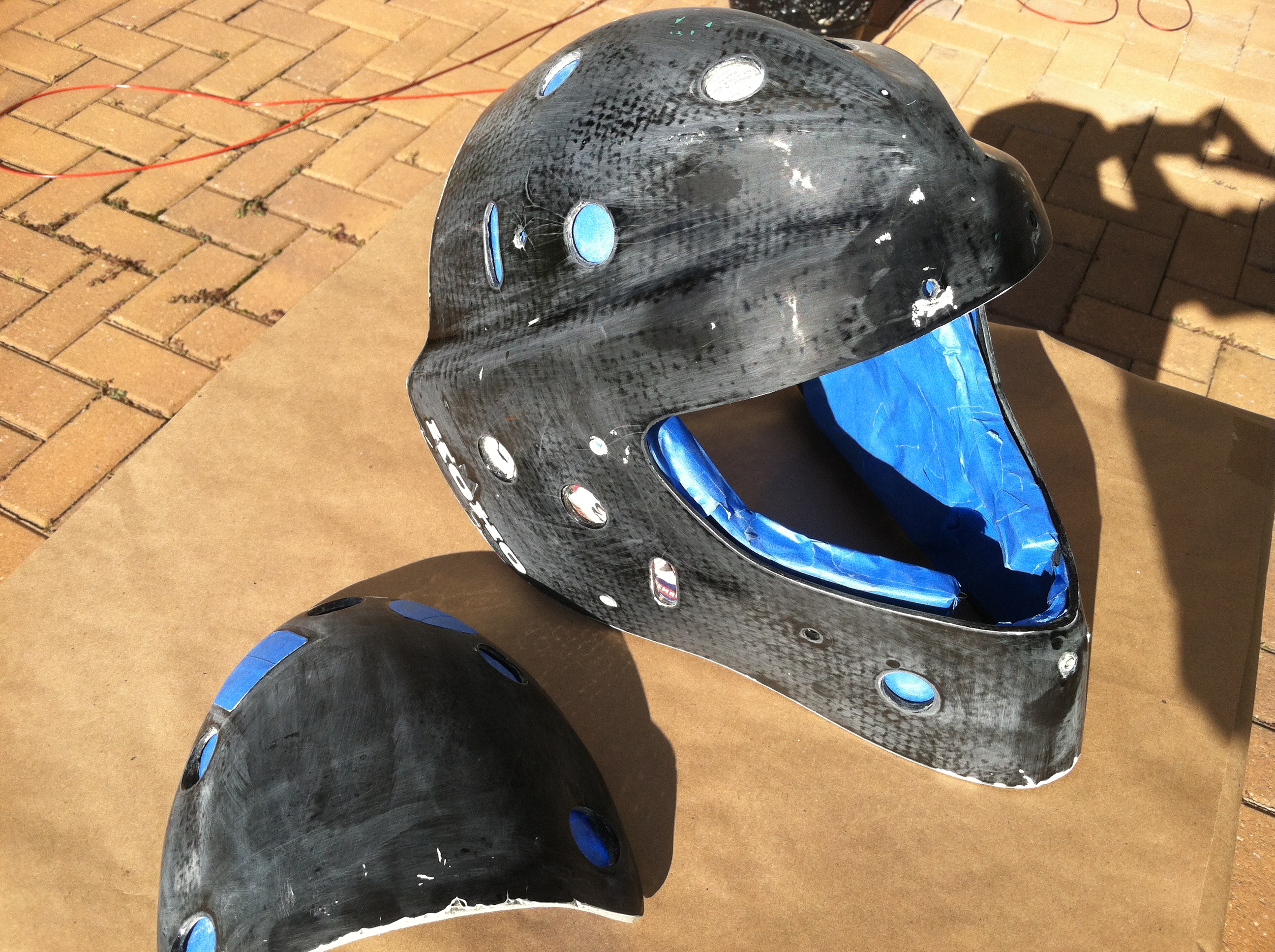 2592x1936 Mask Make Over Goalie Bear Radio - Goalie Painting