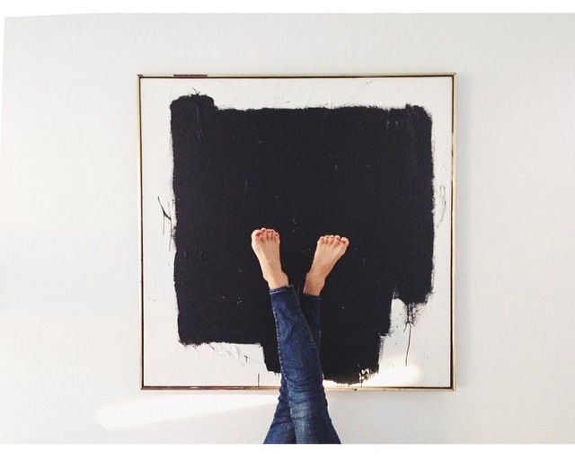 640x521 Black Painting, Gold Frame. From @iartu Jennifer Instagram - Gold Frame Black Painting