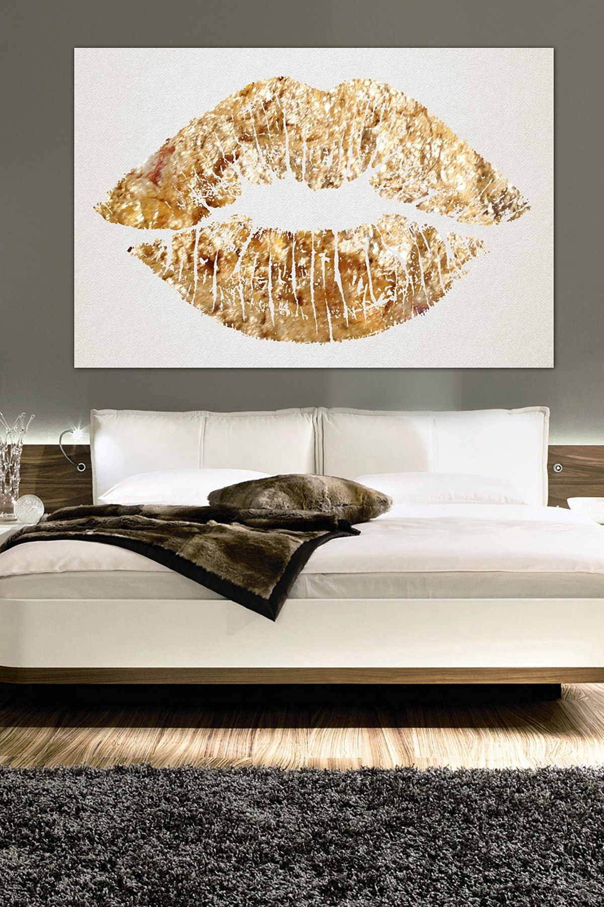 1200x1800 Oliver Gal Solid Kiss Canvas Wall Art Arte Oliver - Gold Lips Painting