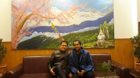 550x309 In Reception Area With Bipin Ji - Golden Crest Painting