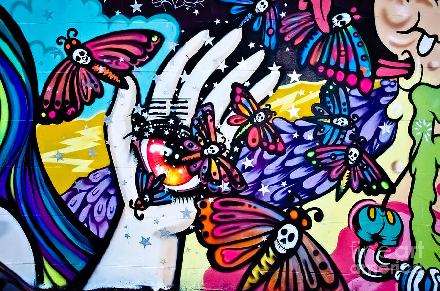 900x596 Hallucinogenic Graffiti Art Painting By Yurix Sardinelly - Graffiti Painting