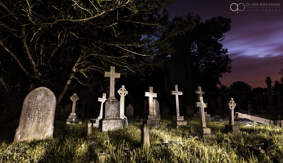 950x549 How To Painting With Light We Are So Photo - Graveyard Painting