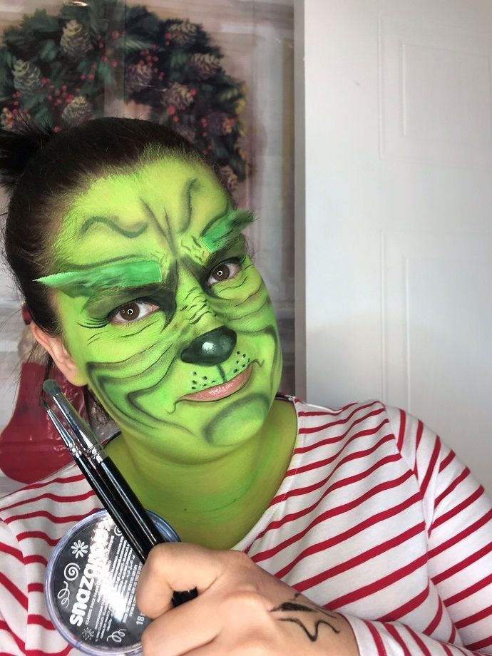690x920 Grinch Face Paint Tutorial - Grinch Face Painting